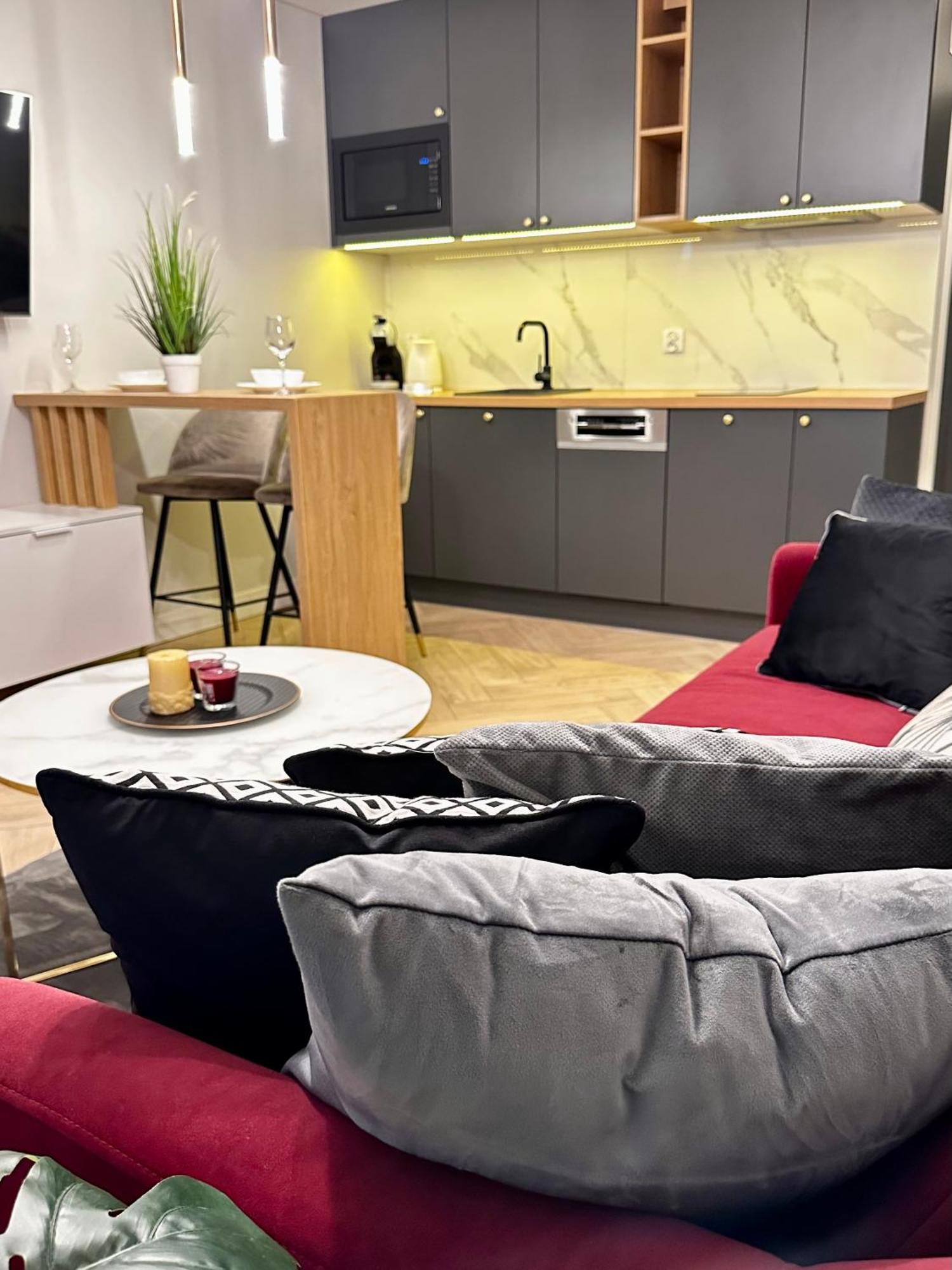 Apartamenty Kielce- Apartament Rubin Przy Zalew Kielecki, Faktura, Parking, Centrum Екстериор снимка