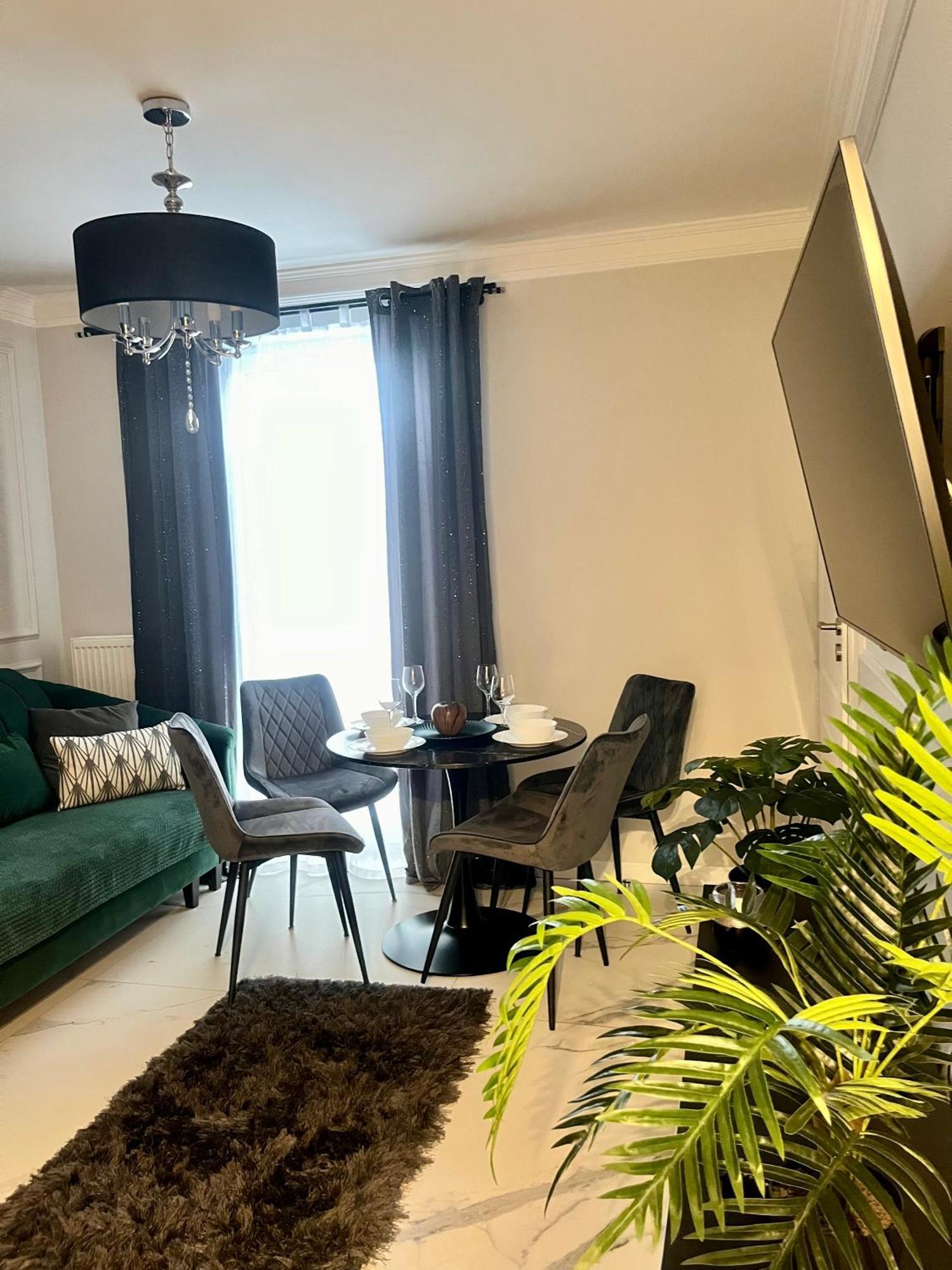 Apartamenty Kielce- Apartament Rubin Przy Zalew Kielecki, Faktura, Parking, Centrum Екстериор снимка